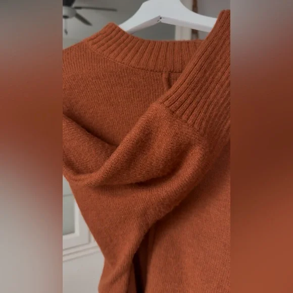 Cozy Rust Sweater - Picture 5 of 5